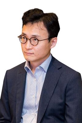 Ông Yoon Bob Nyol 