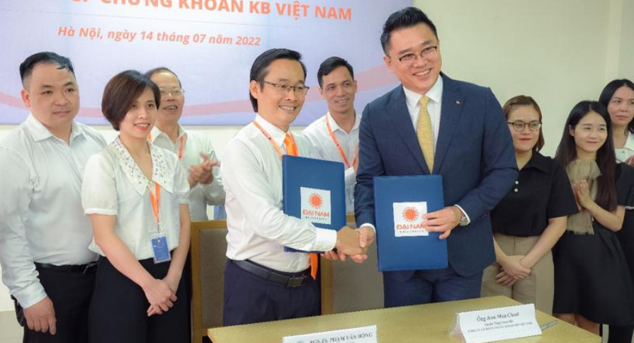 KB Securities Vietnam and Dai Nam University signed long-term agreement