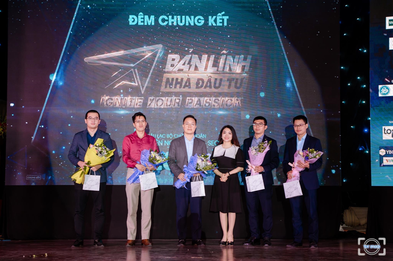 Ông Dương Đức Hiếu - Giám đốc Phân tích Doanh nghiệp - Khối Phân tích KBSV thuộc thành phần Ban Giám khảo đêm chung kết cuộc thi